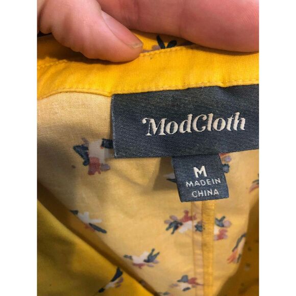 🧺Modcloth Daytime Dynamo Yellow Button Up Floral Short Sleeve Blouse, M - Picture 5 of 5